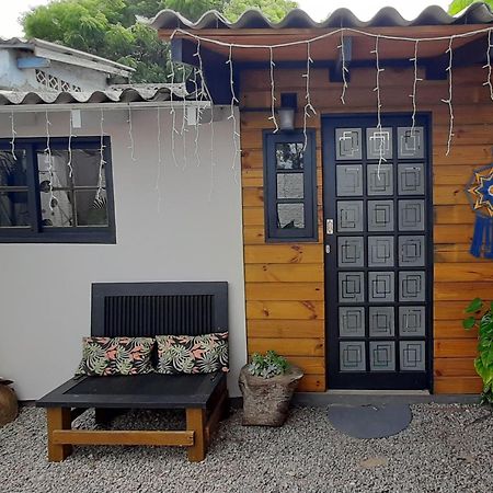 Villacasamarela Mini Casinhas De Hospedes Rio Vermelho Florianopolis Bilik gambar